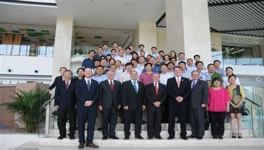 執行總裁李全參加(jia)飼料經(jing)委(wei)會理(li)事會